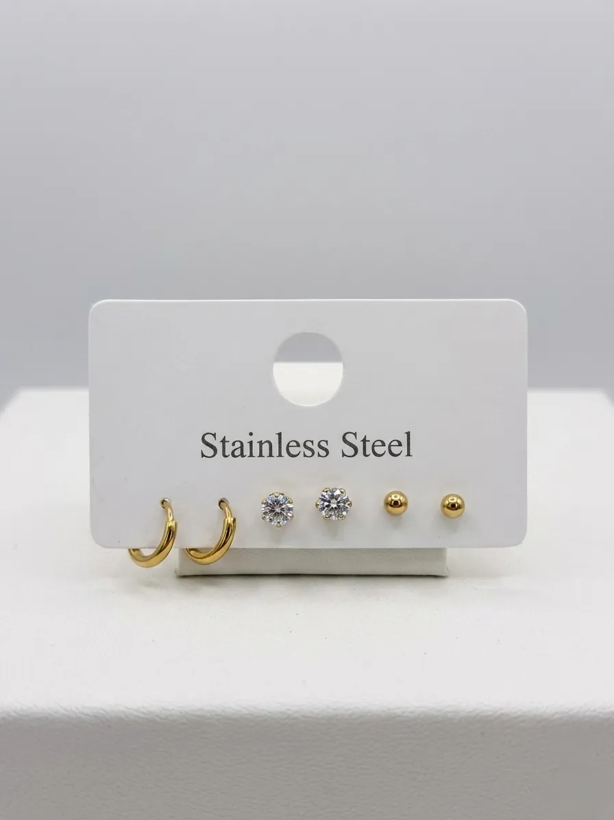 Set de tres pares de aretes dorados